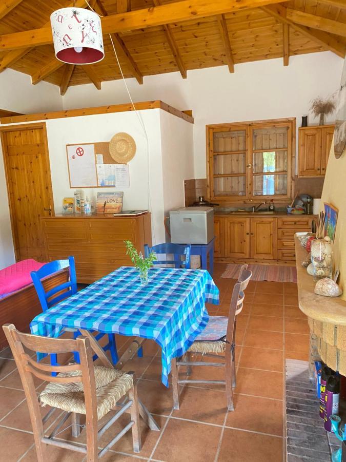 Velonas Beach Mpakas Country Cottage Prosilio  Eksteriør billede