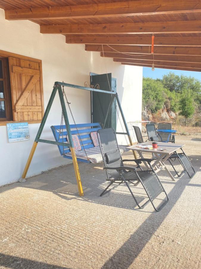 Velonas Beach Mpakas Country Cottage Prosilio  Eksteriør billede